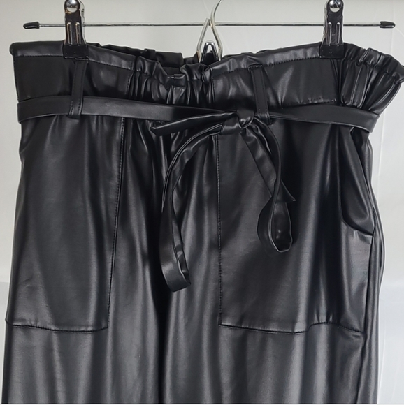 Faux Leather Pants size Large - Picture 2 of 6